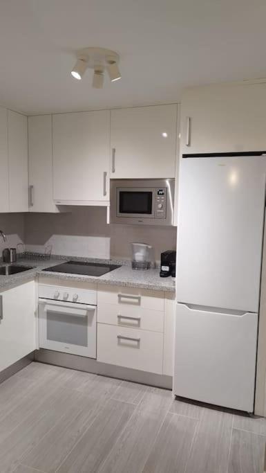 Apartamento Moderno A 1Km De Grenada Zewnętrze zdjęcie