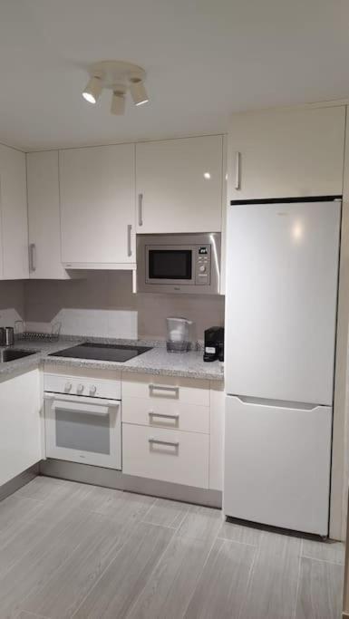 Apartamento Moderno A 1Km De Grenada Zewnętrze zdjęcie