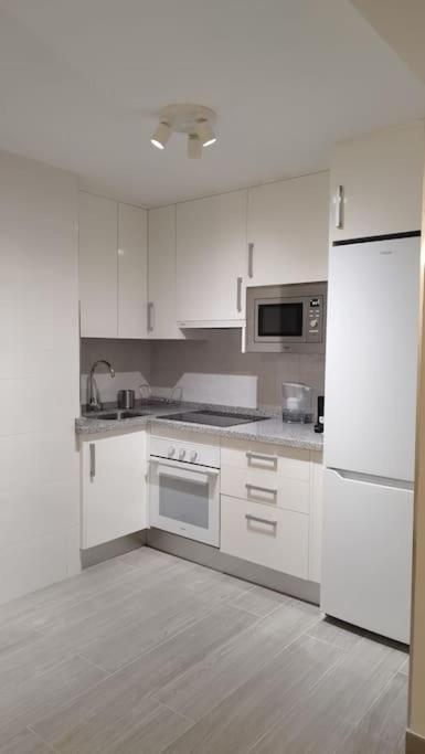 Apartamento Moderno A 1Km De Grenada Zewnętrze zdjęcie
